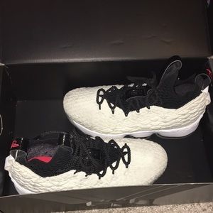 Lebron XV (GS) Shoes